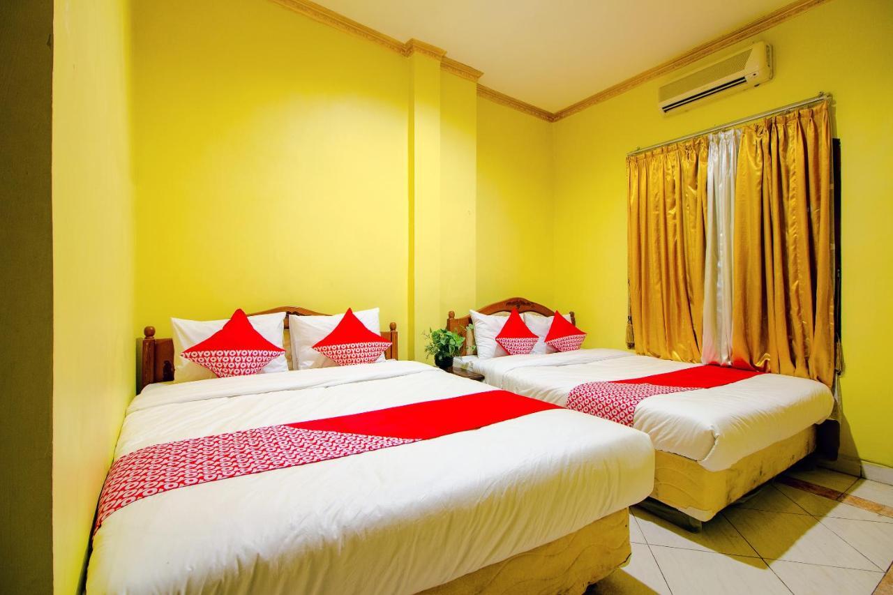 Oyo 1770 Hotel Mawar Saron 2 Kejayan Exteriör bild