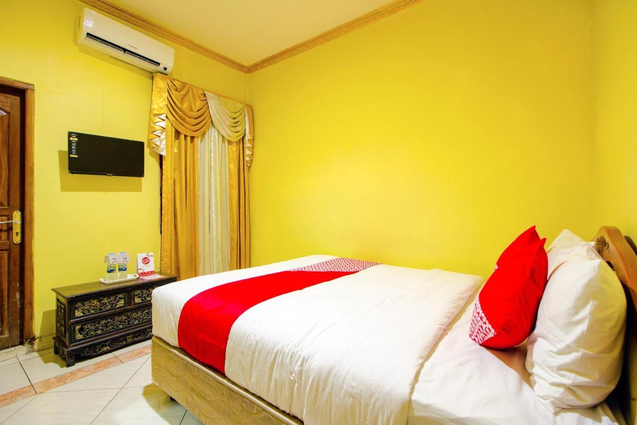 Oyo 1770 Hotel Mawar Saron 2 Kejayan Exteriör bild