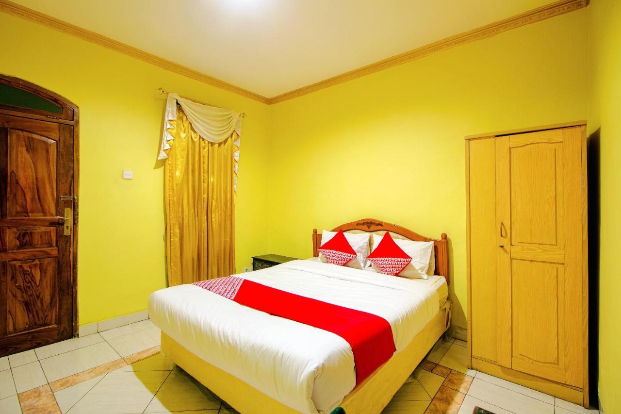Oyo 1770 Hotel Mawar Saron 2 Kejayan Exteriör bild